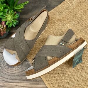 NIB Toms Marisa Cross Strap Slingback Flat Sandal